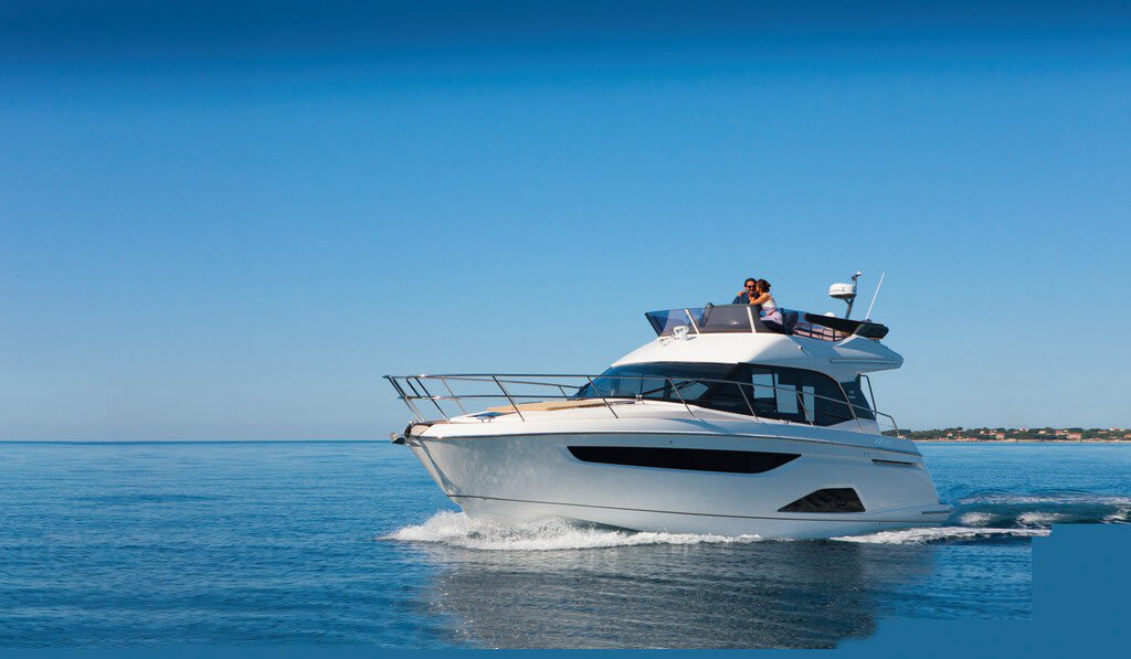 Bavaria R40 Fly — photo 9