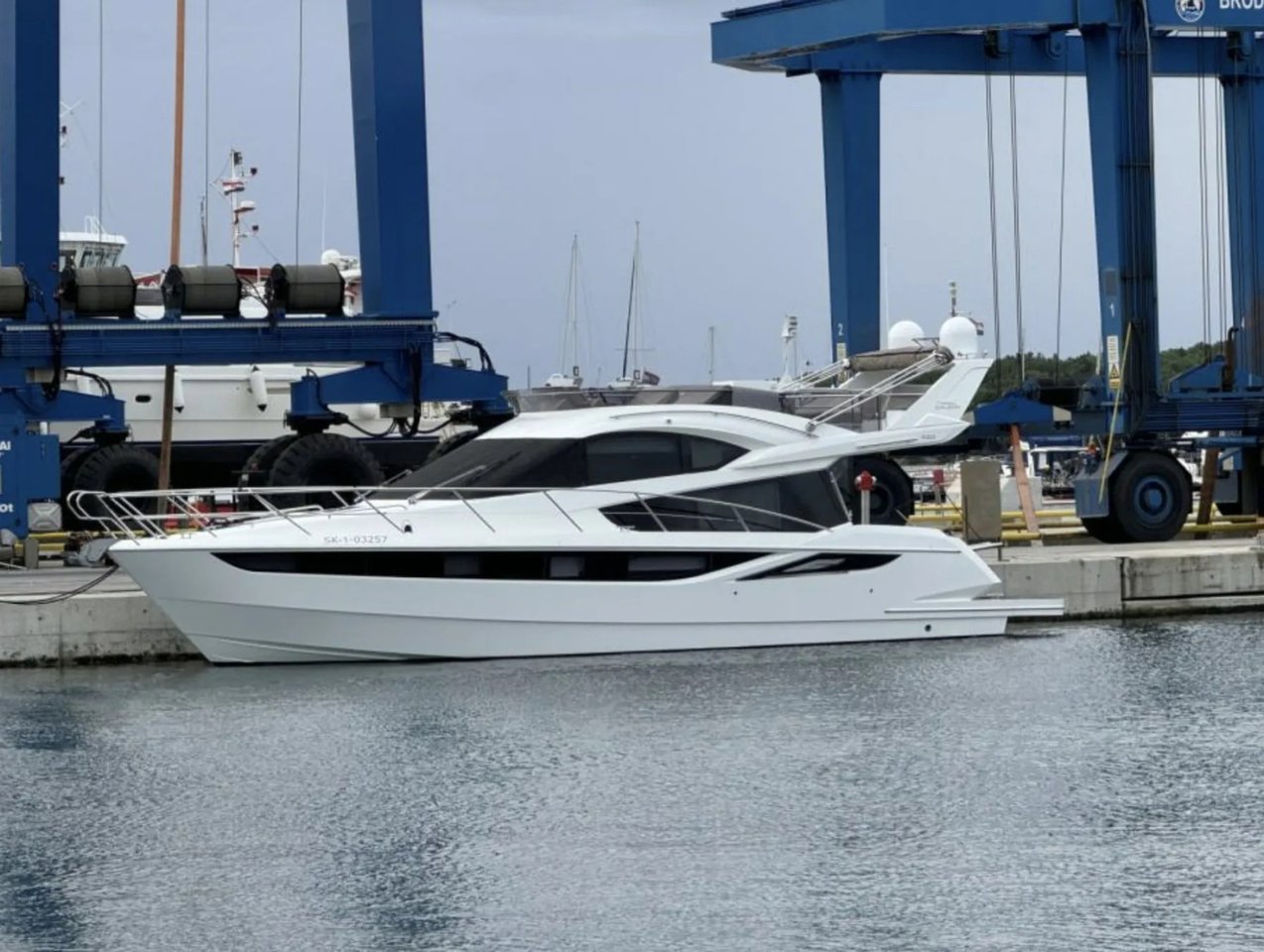 Galeon 420 Fly - 3 cab. — photo 1