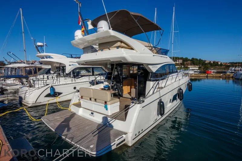 Bavaria Virtess 420 Fly — photo 4