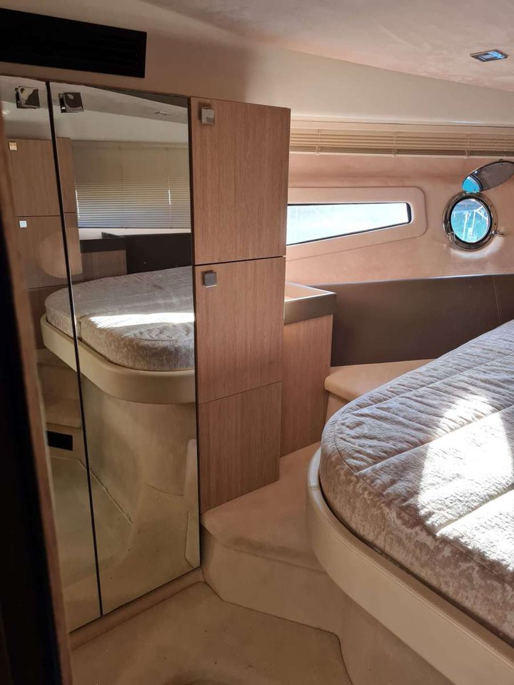 Cranchi M44 HT — photo 11