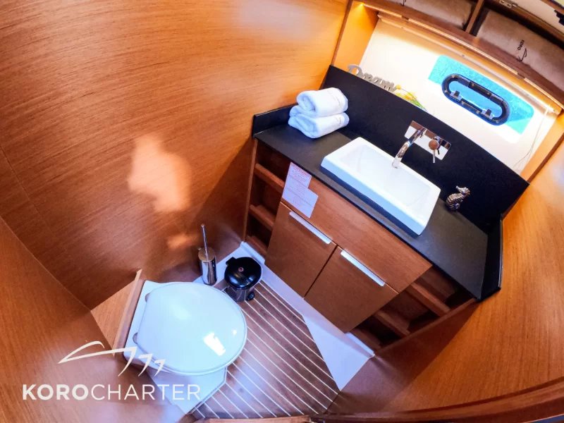 Bavaria 450 Sport HT — photo 17
