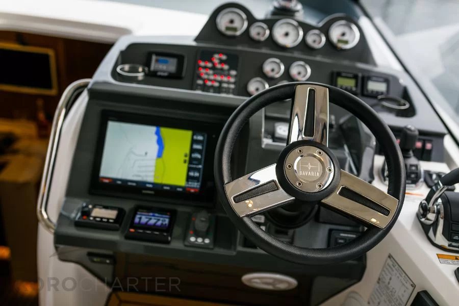 Bavaria S45 Coupe — photo 8