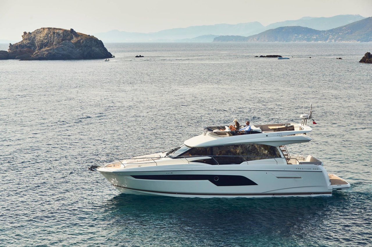 Prestige 520 Flybridge - 3 + 1 cab. — photo 6