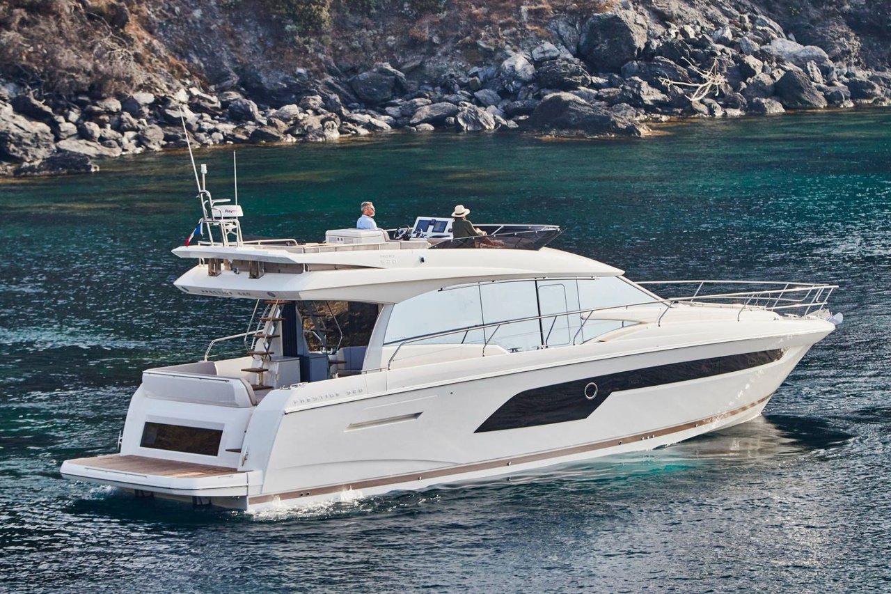 Prestige 520 Flybridge - 3 + 1 cab. — photo 7