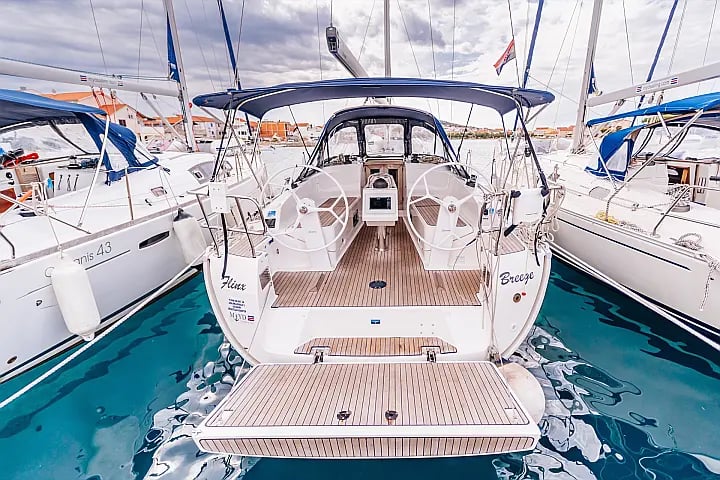 Bavaria Cruiser 37 - 3 cab. — photo 1