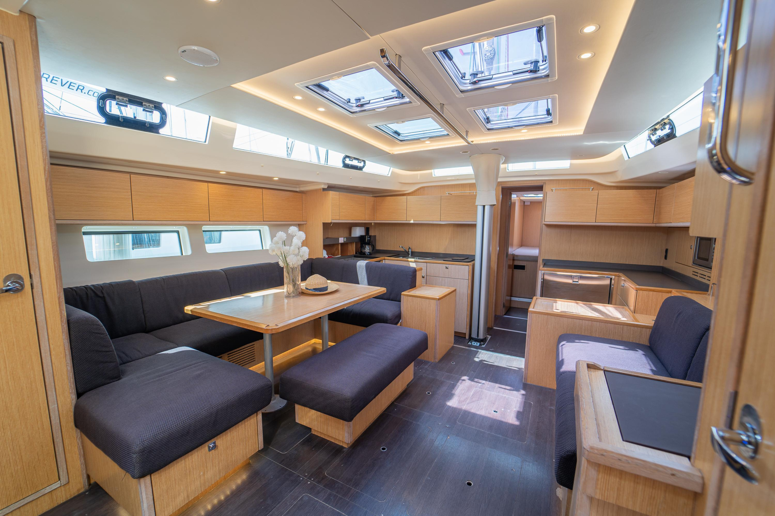 Bavaria C57 Holiday — photo 16