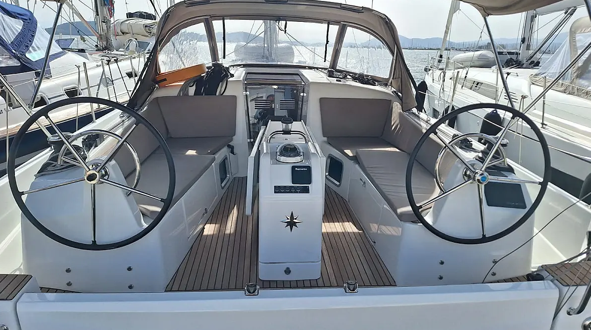 Sun Odyssey 410 - 3 cab. — photo 3