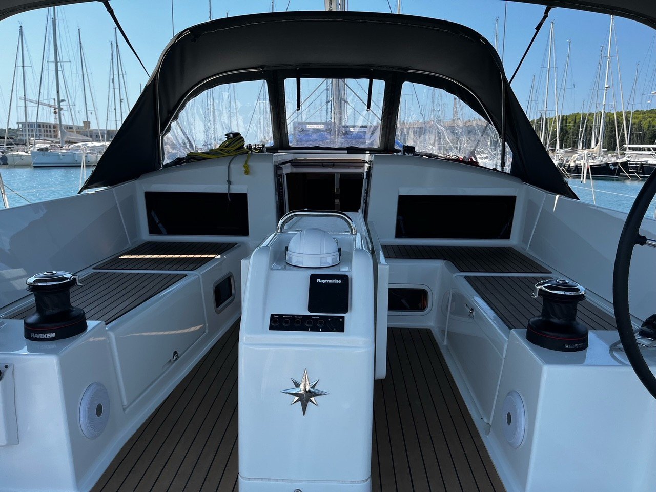 Sun Odyssey 440 - 4 cab. — photo 21