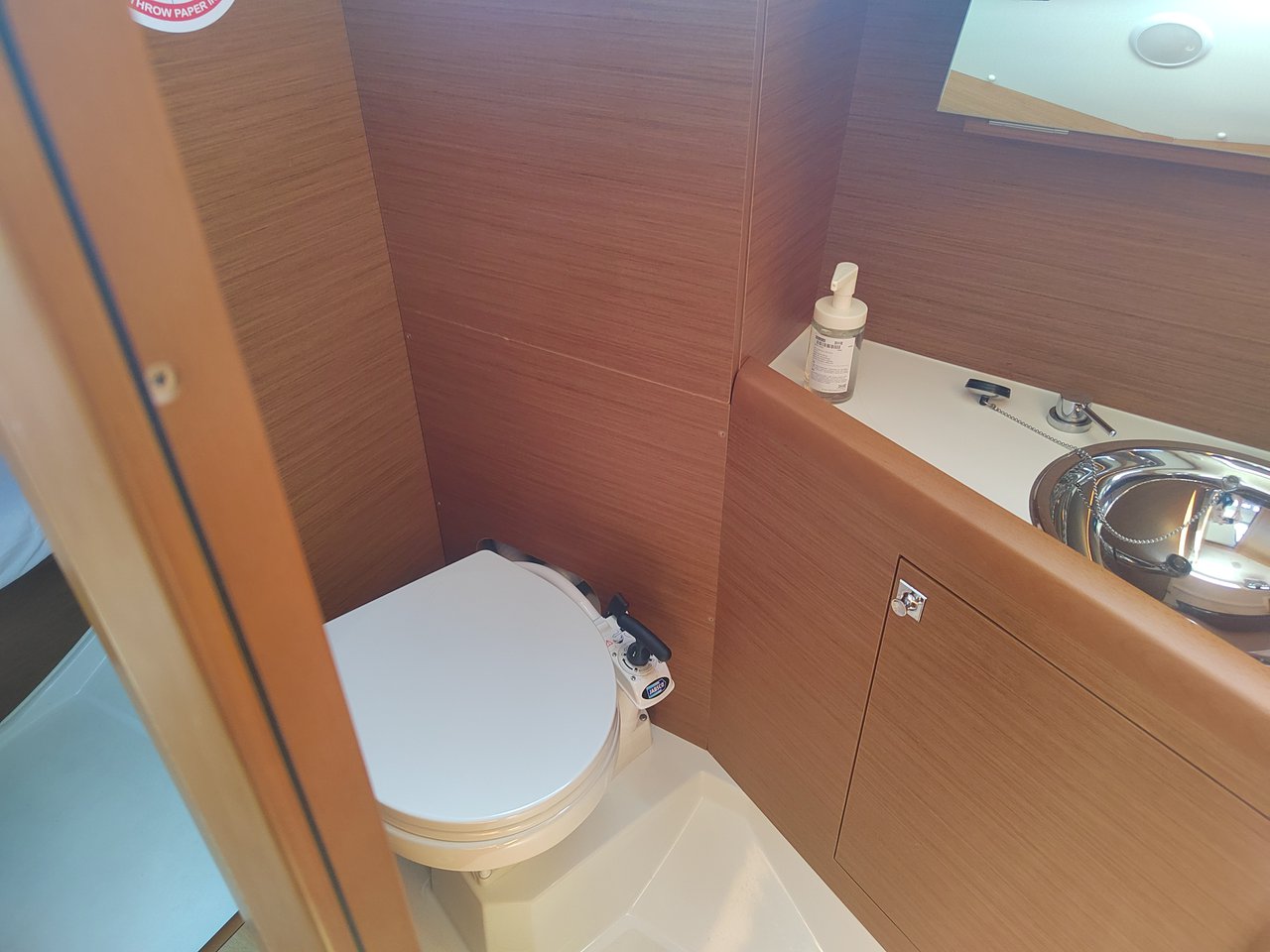 Sun Odyssey 349 - 3 cab. — photo 18
