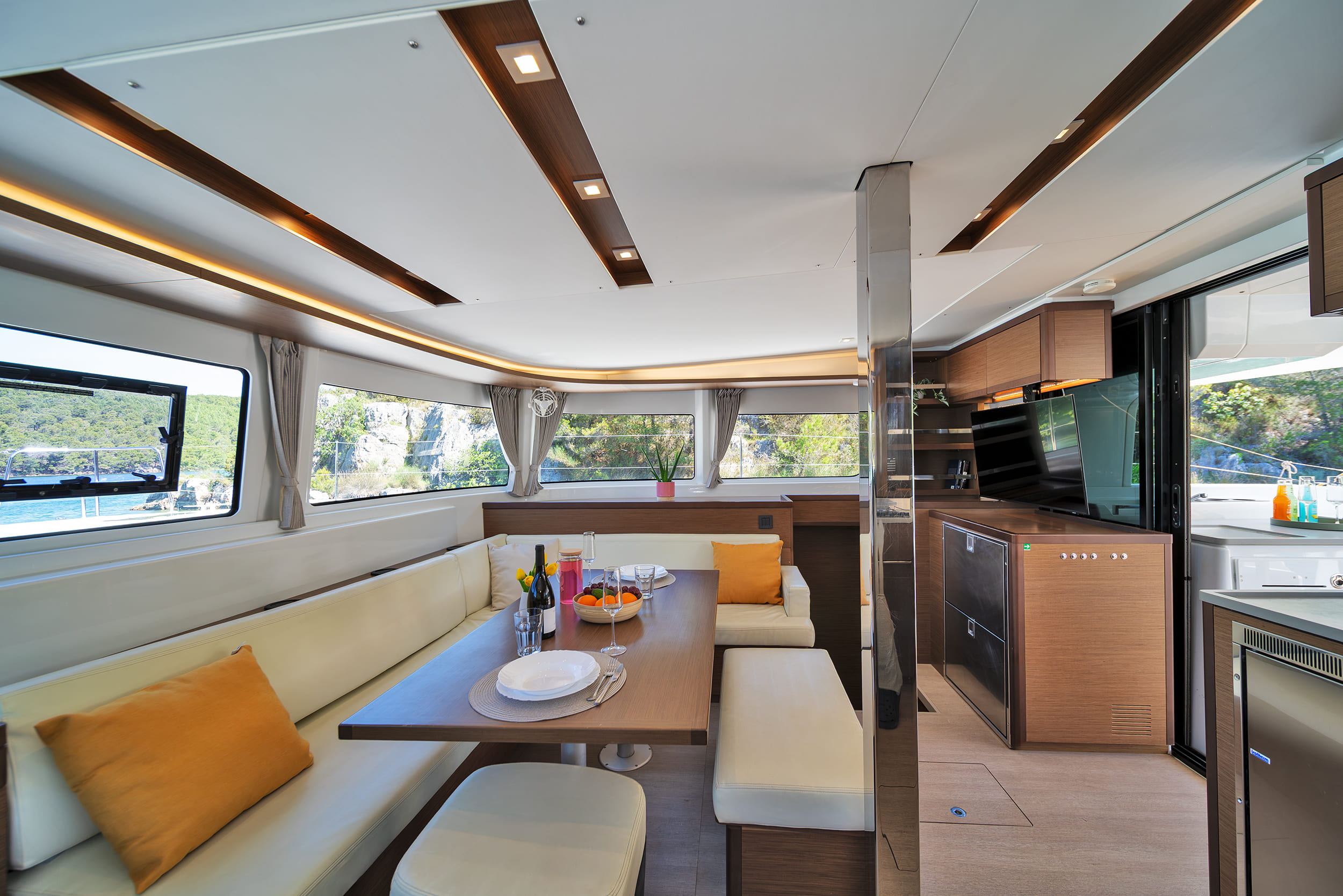 Lagoon 46 - 4 + 2 cab. — photo 20