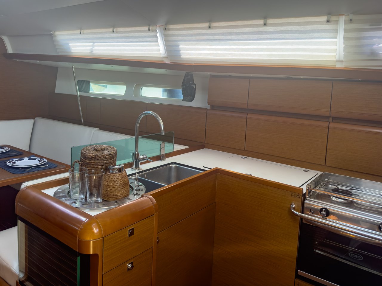 Sun Odyssey 419 - 3 cab. — photo 8