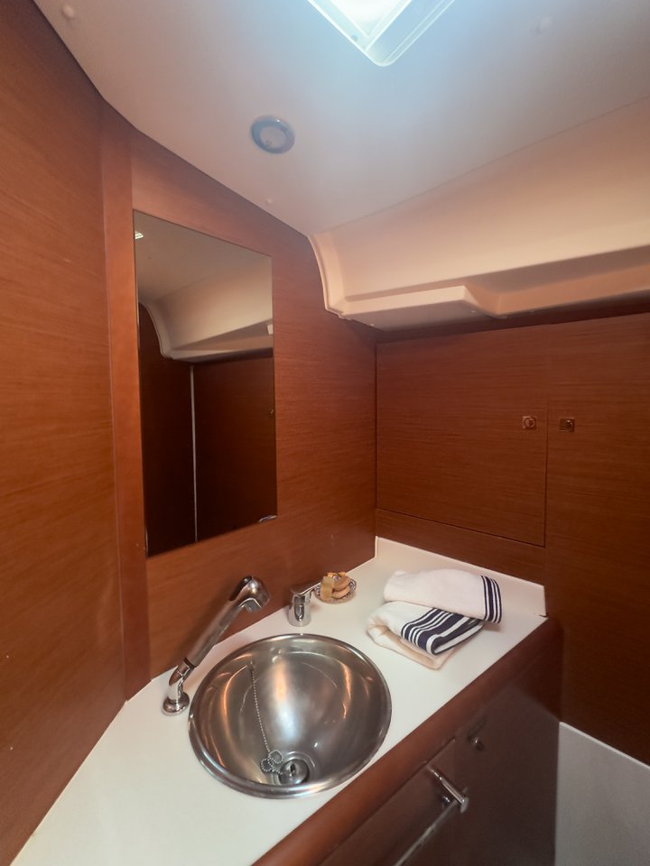 Sun Odyssey 419 - 3 cab. — photo 17