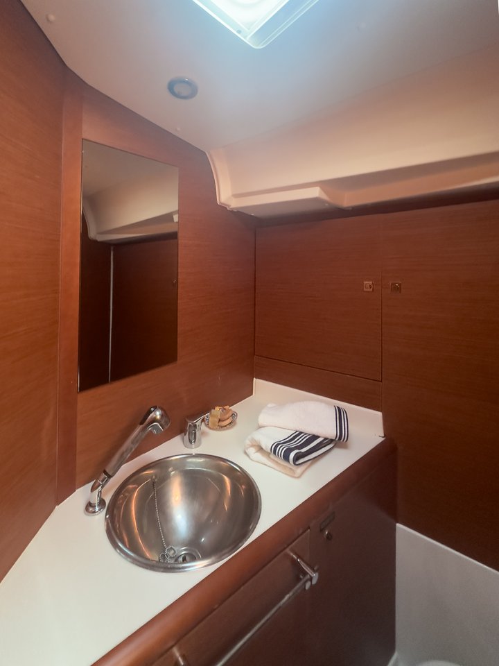 Sun Odyssey 419 - 3 cab. — photo 18