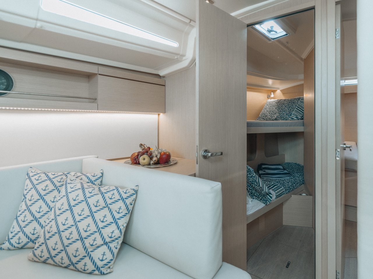 Oceanis 40.1 — photo 23