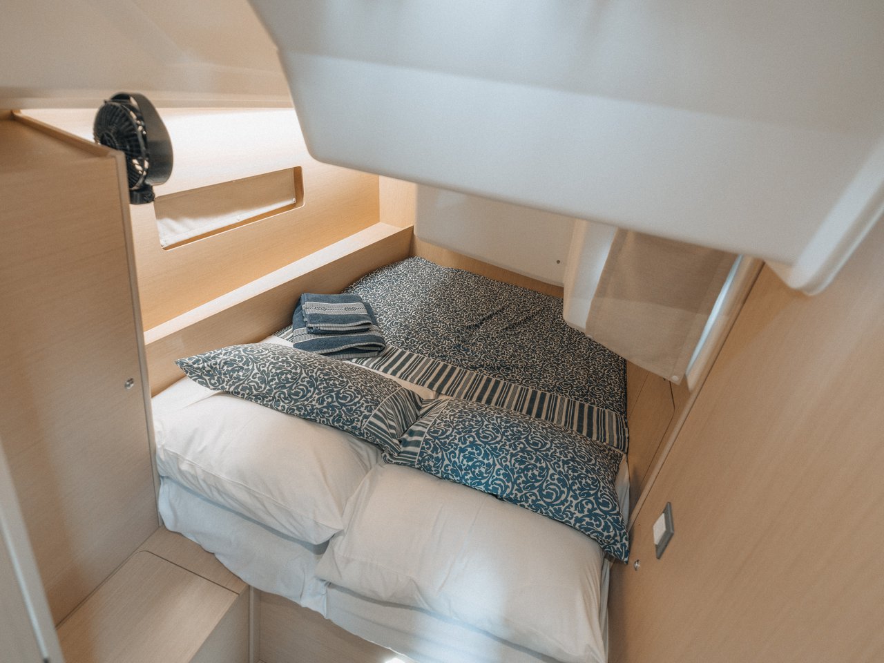 Oceanis 40.1 — photo 24