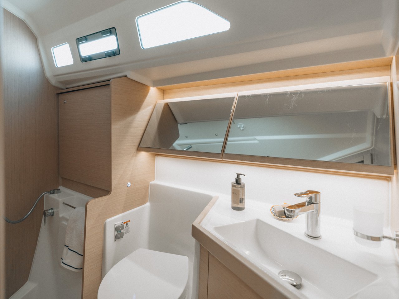 Oceanis 40.1 — photo 25