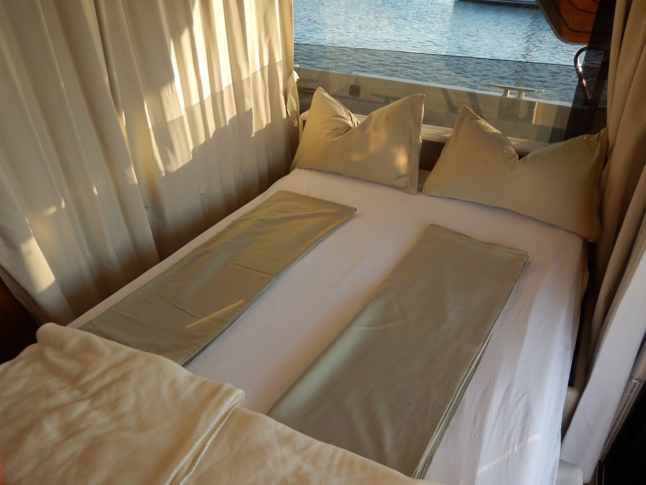 Swift Trawler 35 — photo 5