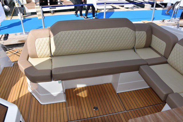 Bavaria SR38 Hard Top — photo 4