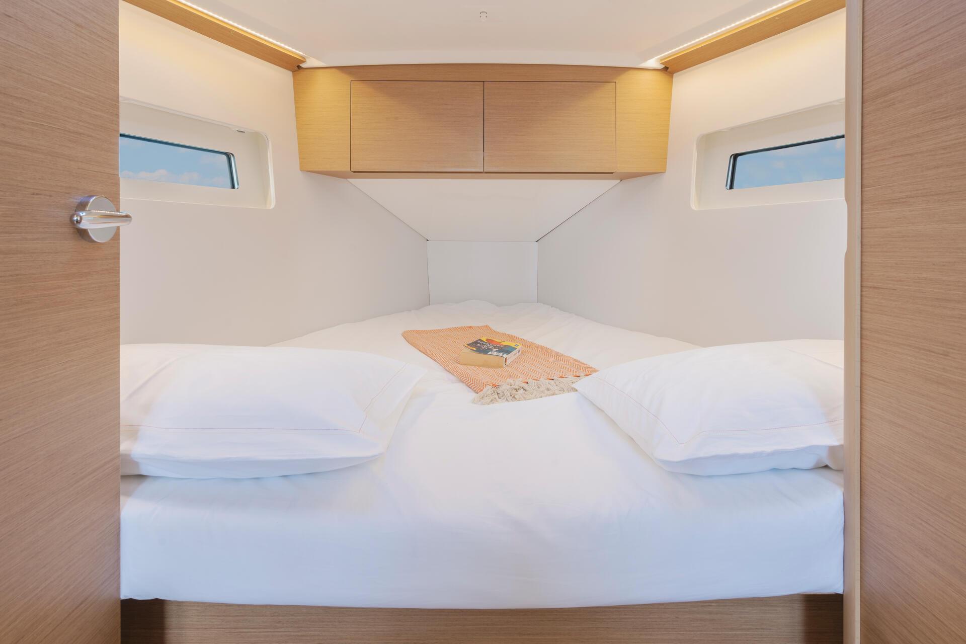Sun Odyssey 350 - 3 cab. — photo 9