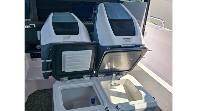Axopar 29 XC Cross Cabin — photo 23