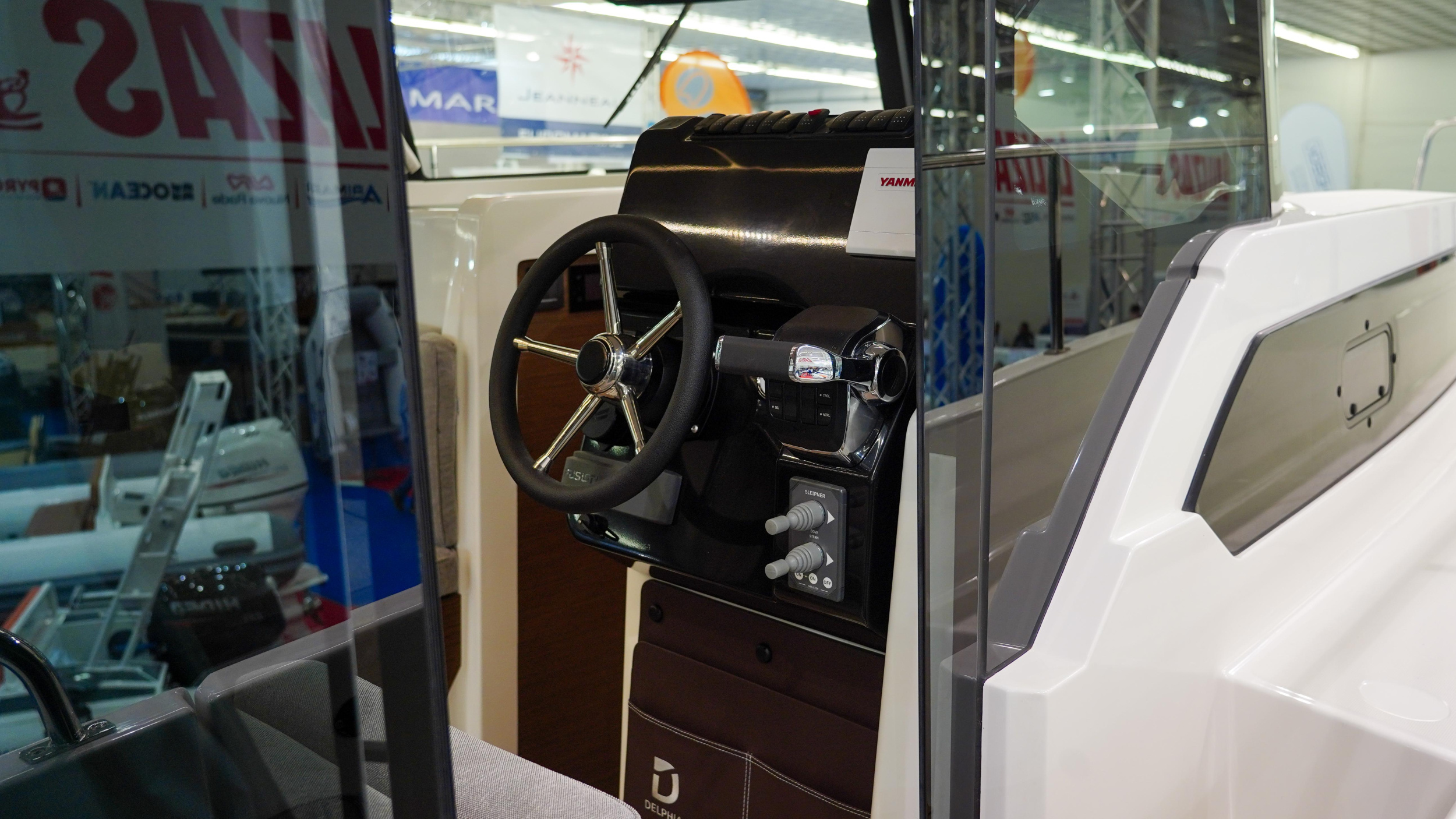 Delphia 10 Sedan — photo 16