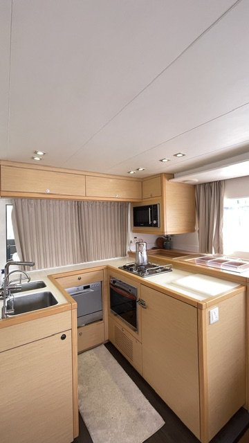 Lagoon 450 F - 3 + 1 cab. — photo 11