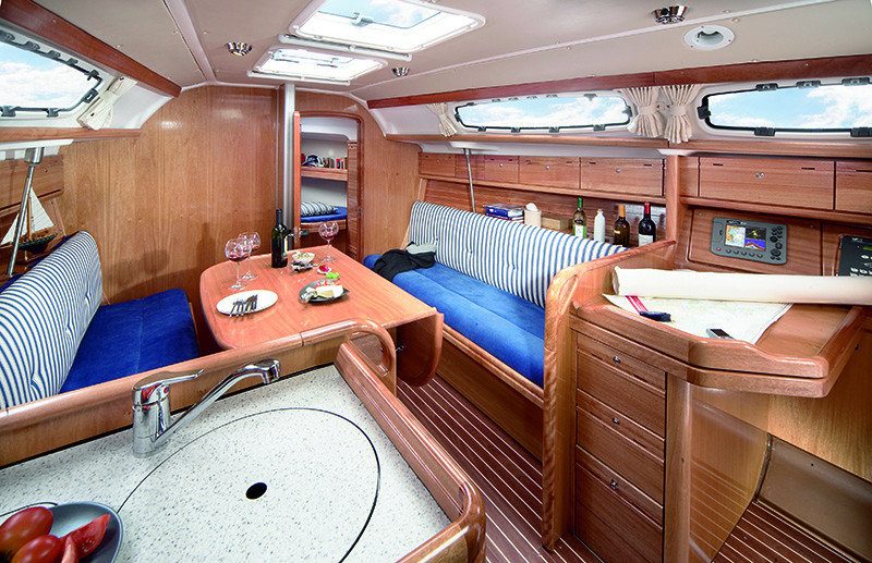 Bavaria 39 Cruiser — photo 6