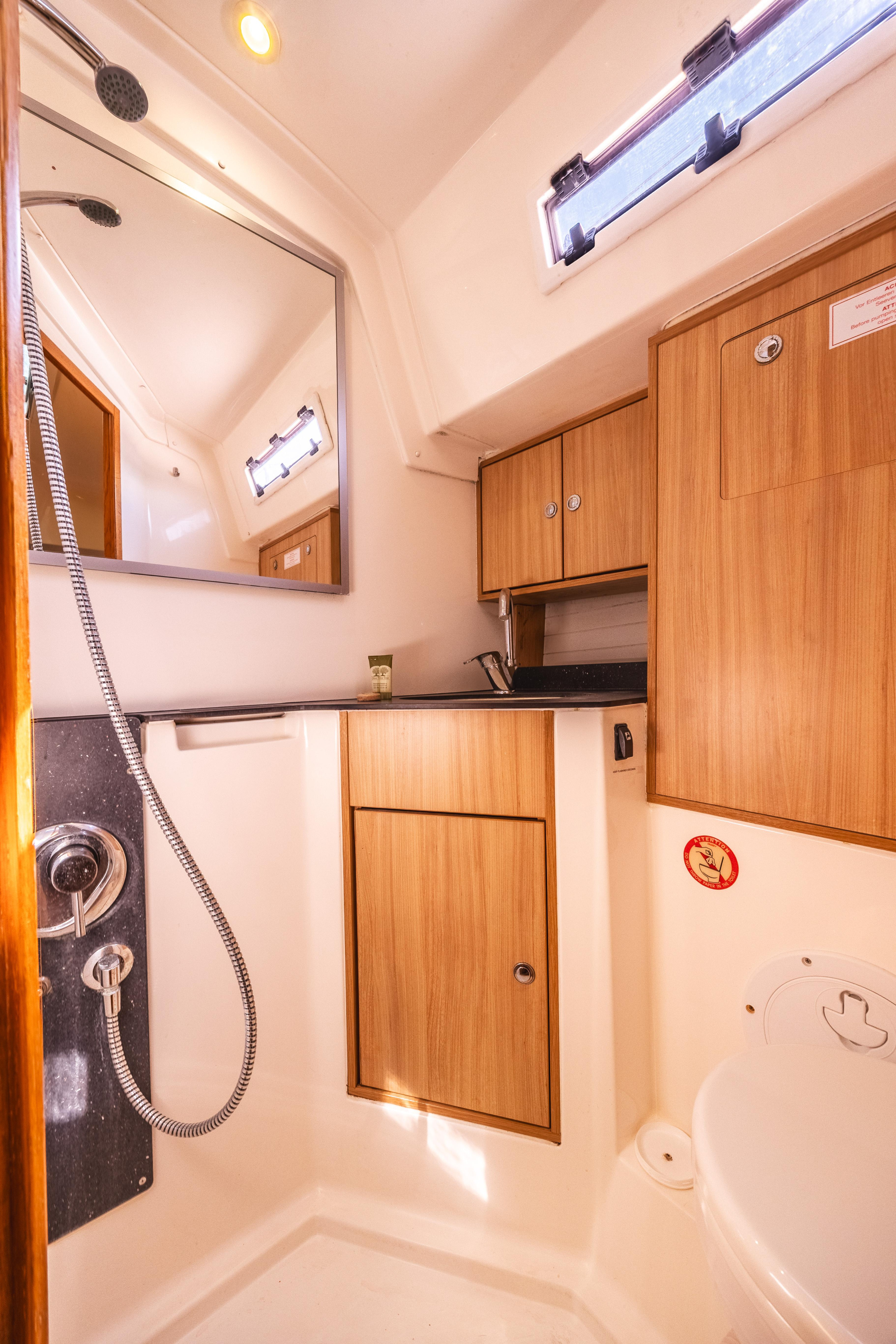 Bavaria Cruiser 45 - 4 cab. — photo 27