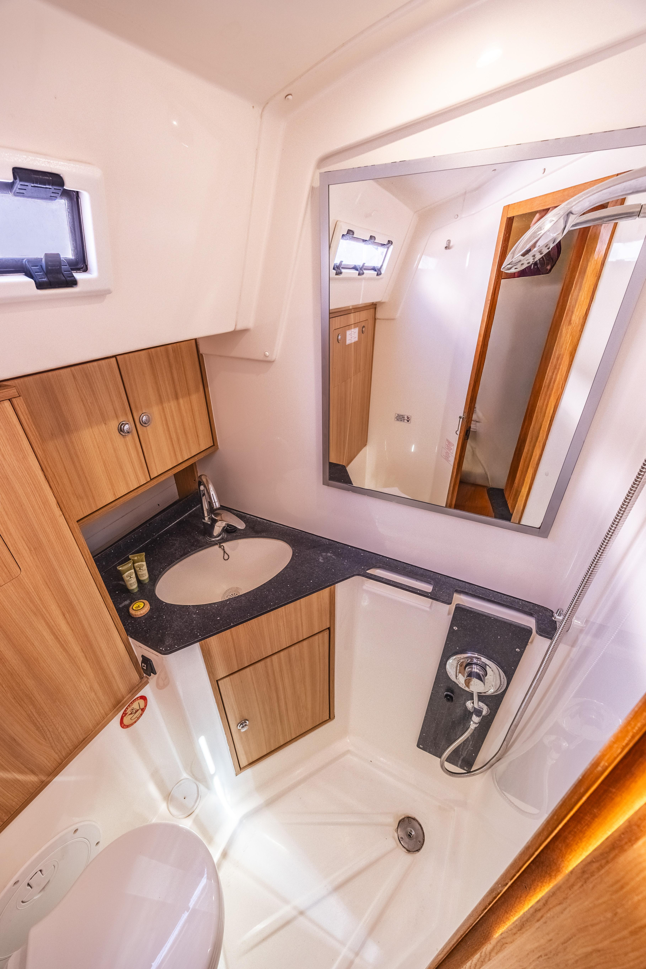 Bavaria Cruiser 45 - 4 cab. — photo 28