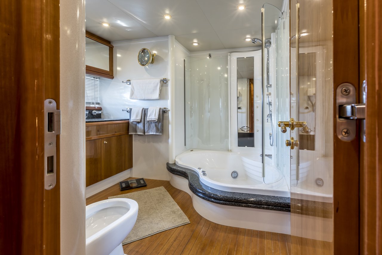 Sunseeker Manhattan 84 — photo 29