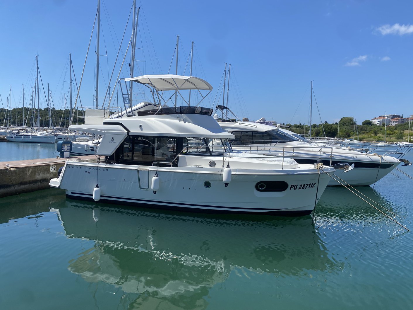 Swift Trawler 35 — photo 4