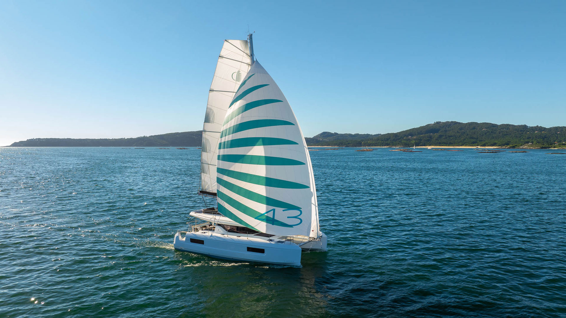 Lagoon 43 - 3 + 1 cab. OW — photo 1
