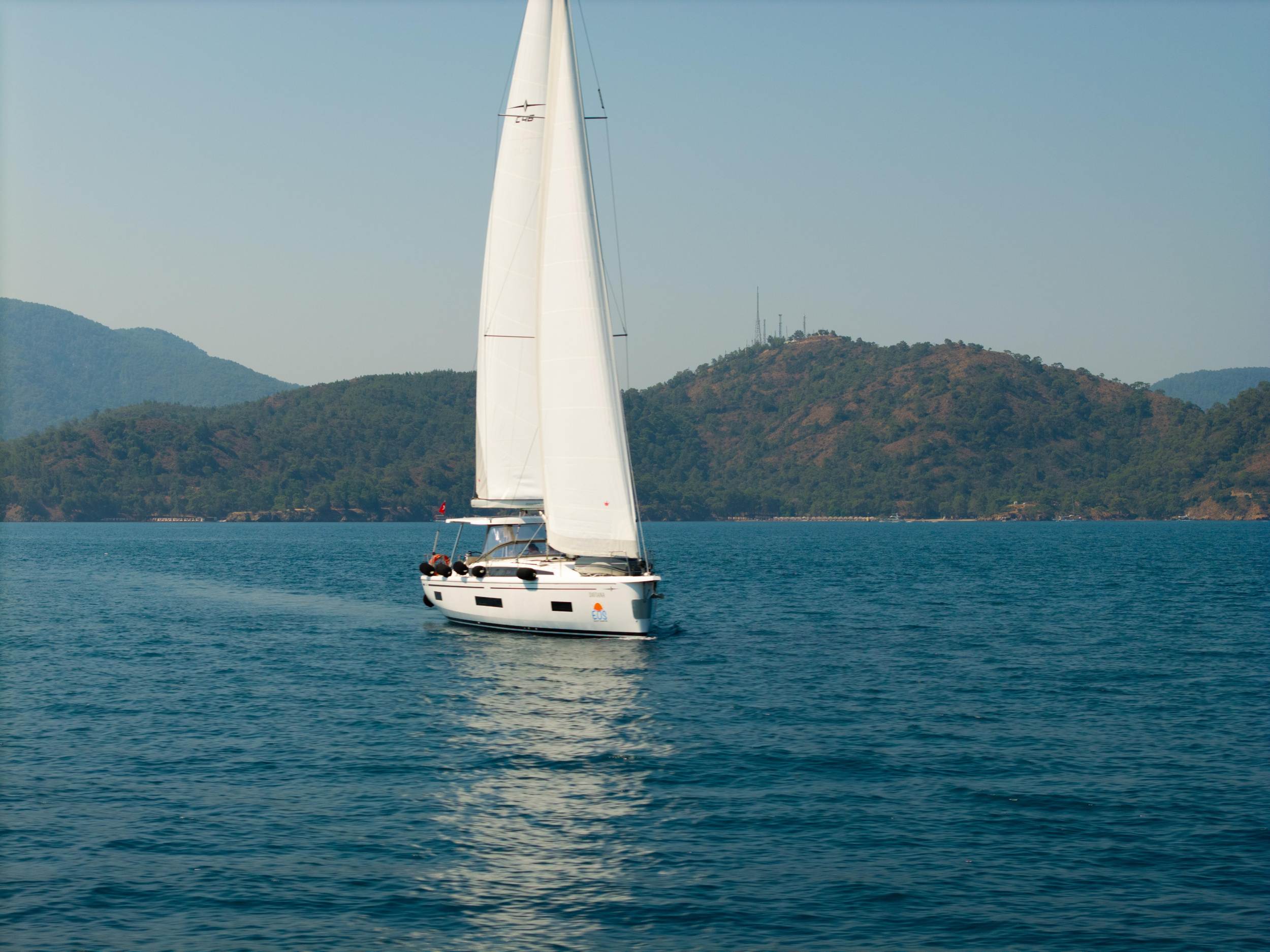 Bavaria C46 - 3 cab. — photo 3