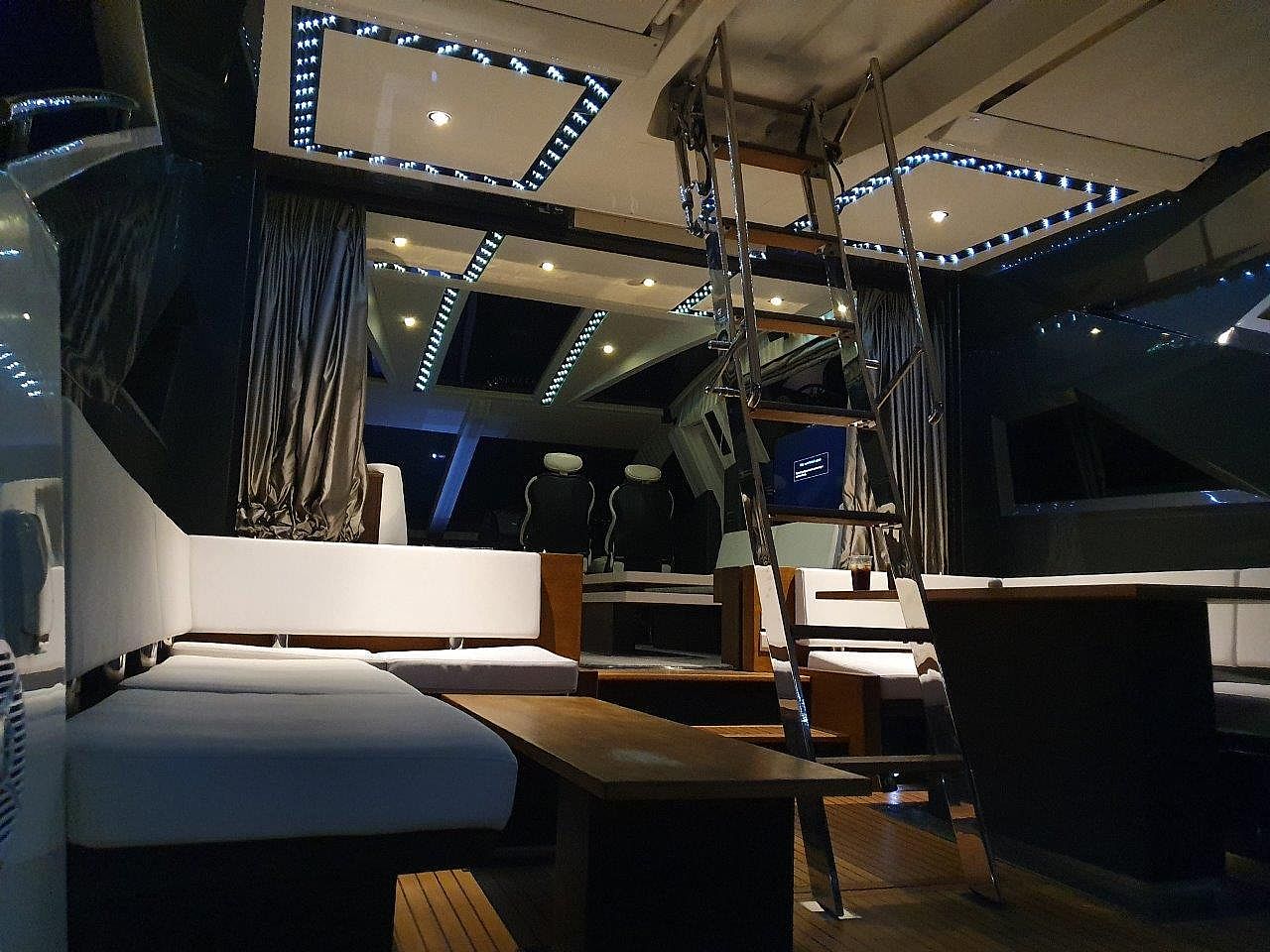 Galeon 700 Skydeck - 4 + 1 cab. — photo 7