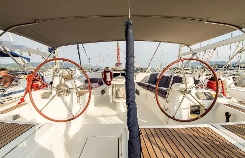 Oceanis 54 — photo 7