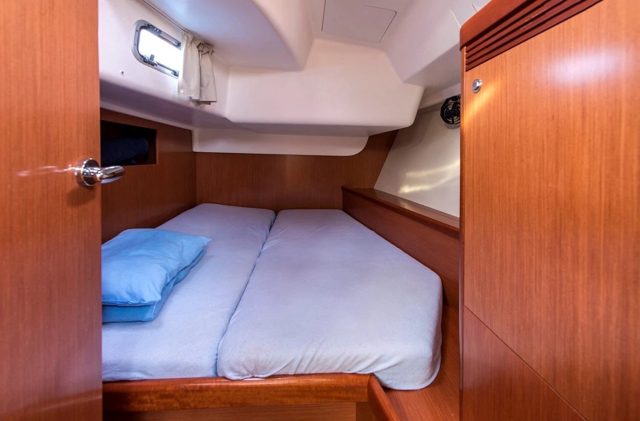 Oceanis 54 — photo 14