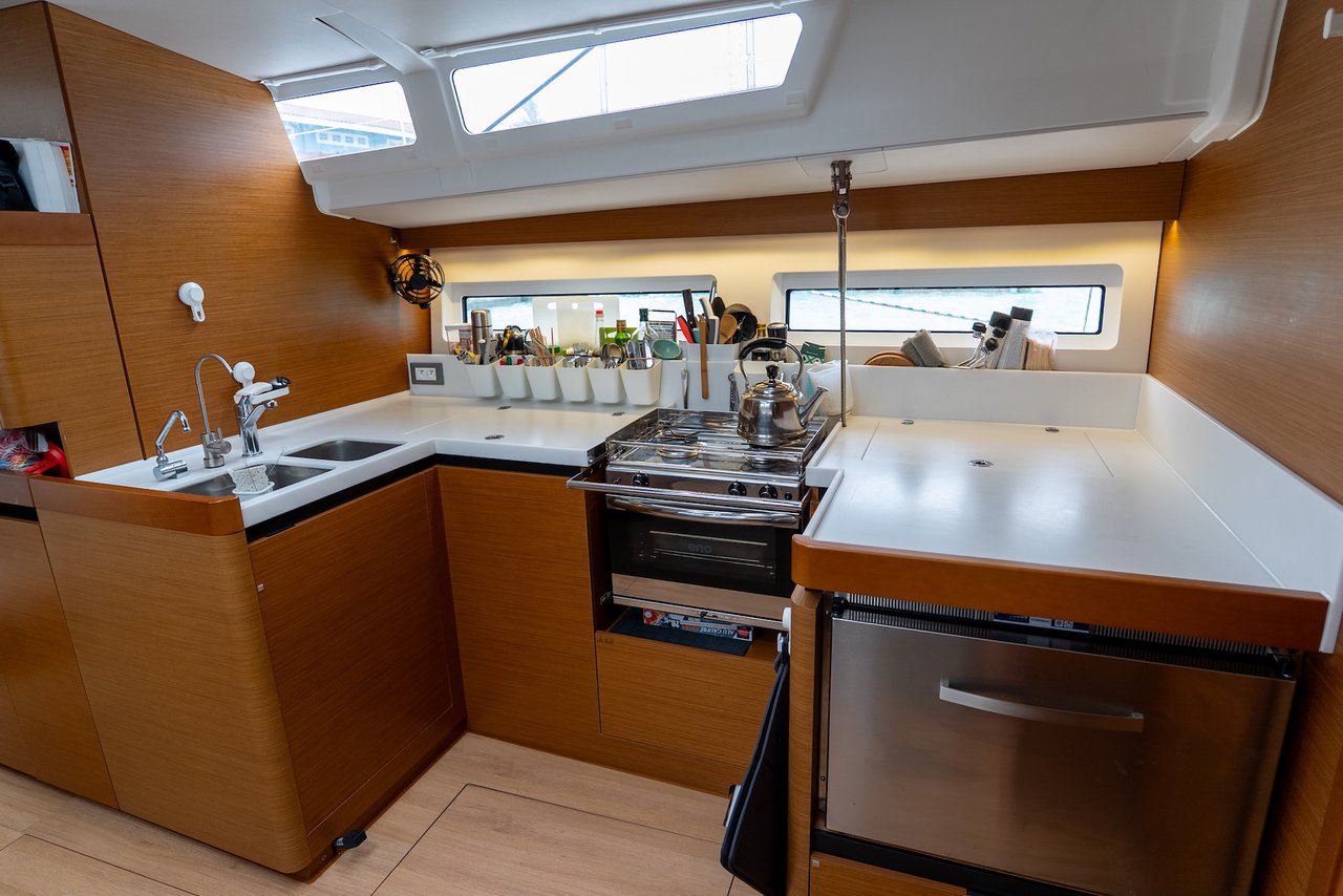 Sun Odyssey 490 - 5 cab. — photo 9