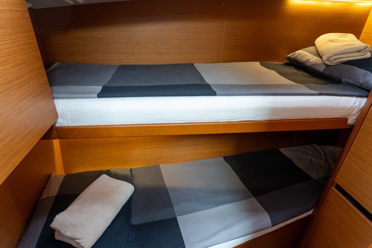 Sun Odyssey 490 - 5 cab. — photo 12