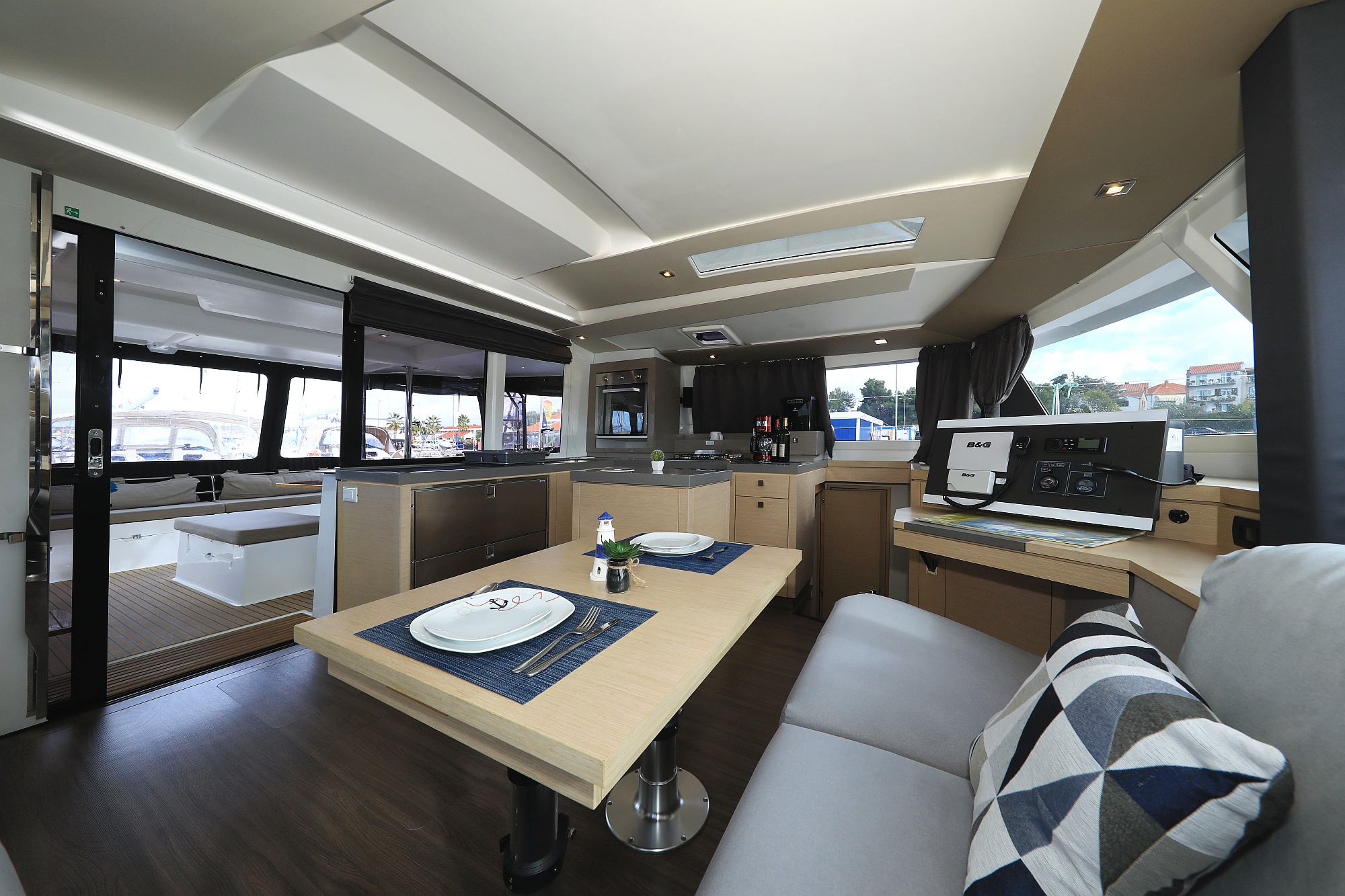 Fountaine Pajot Saona 47 Quintet - 5 + 1 cab. — photo 9