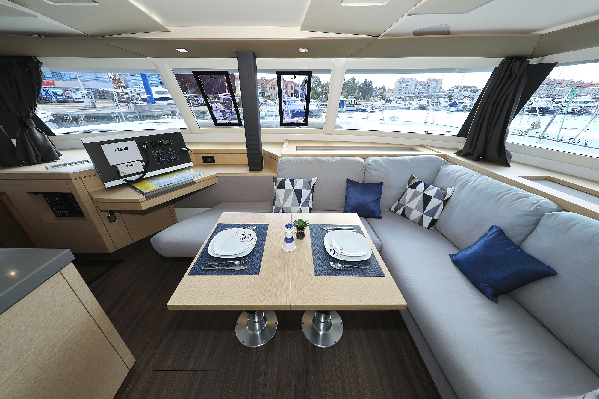 Fountaine Pajot Saona 47 Quintet - 5 + 1 cab. — photo 10