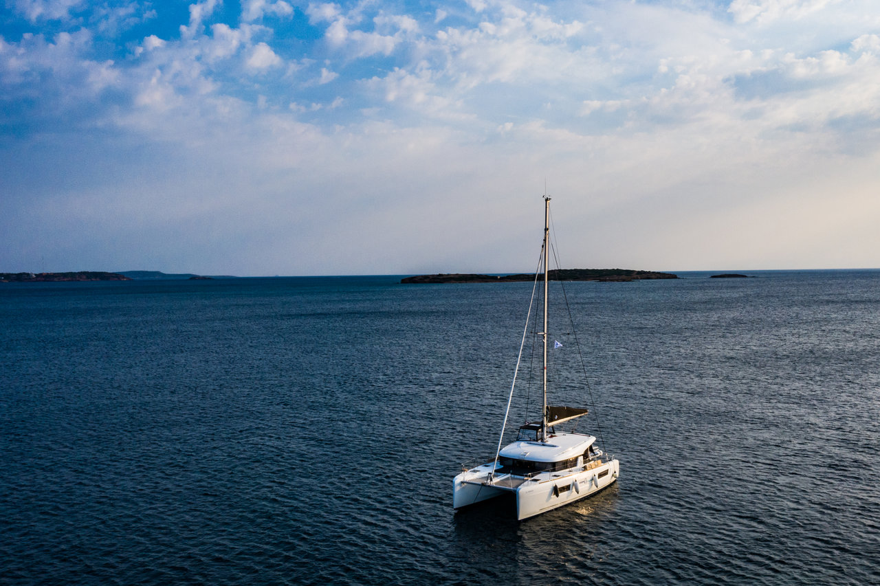 Lagoon 40 - 4 + 1 cab. — photo 4