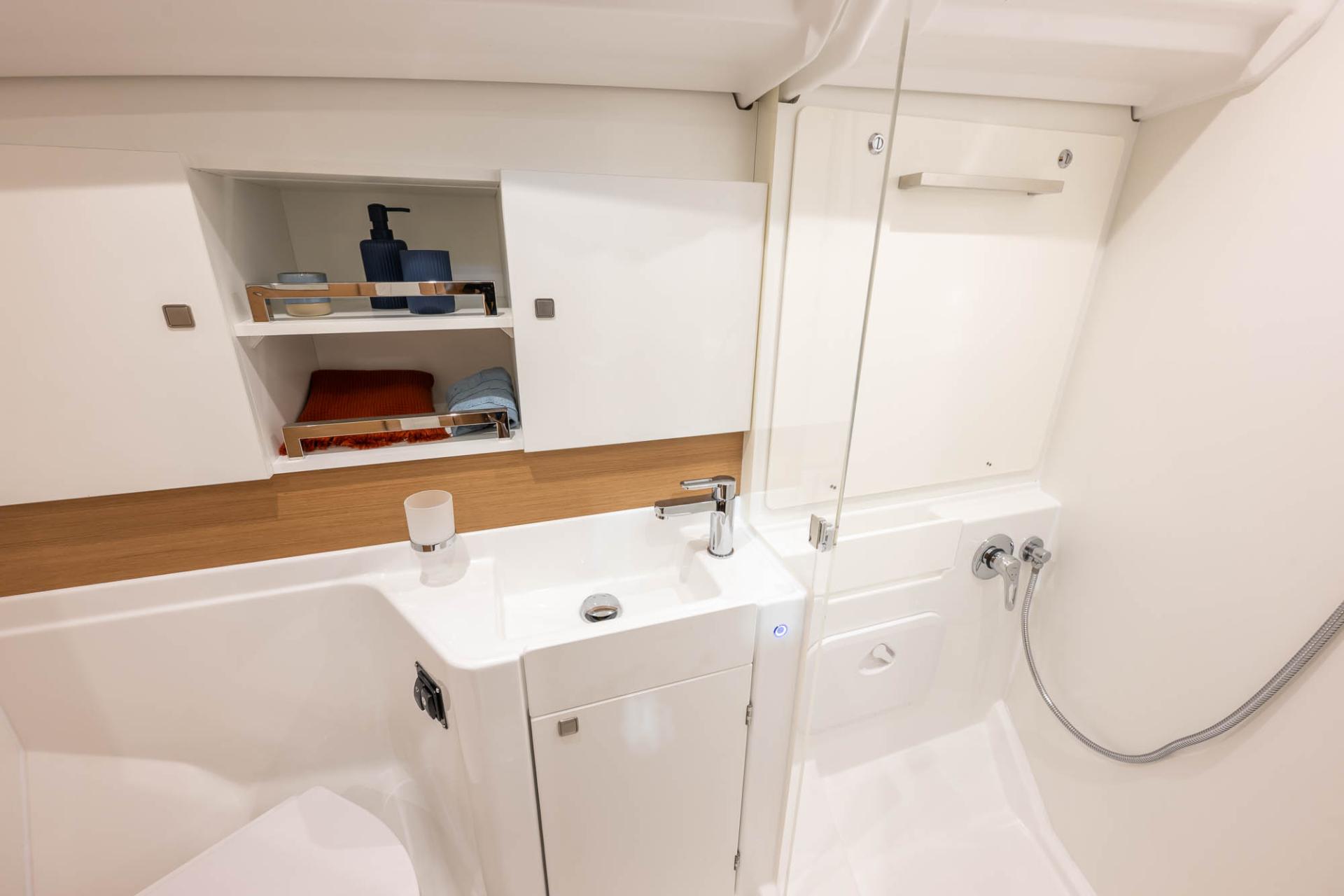 Sun Odyssey 455 — photo 7