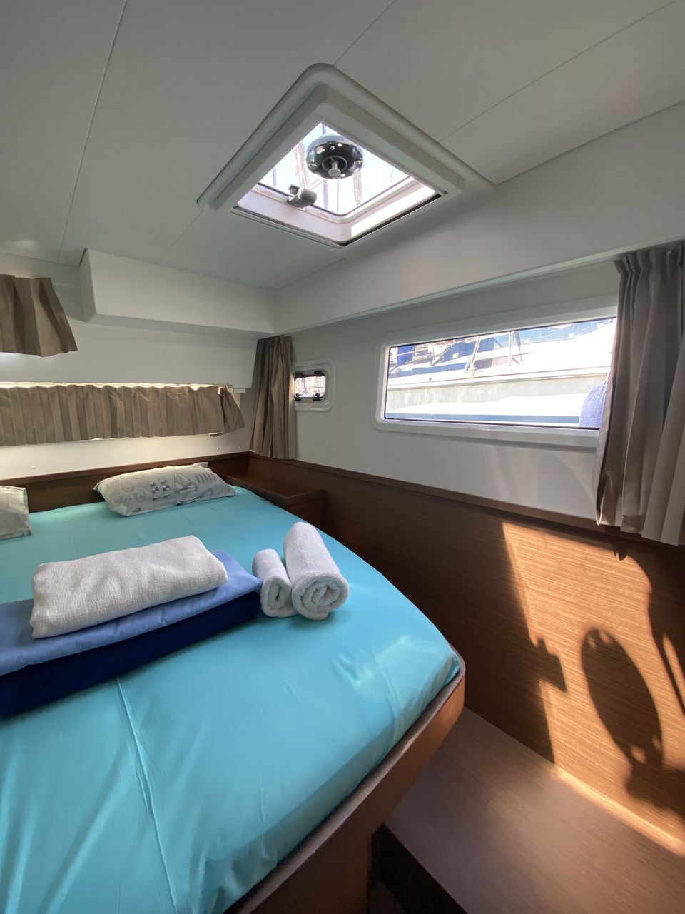 Lagoon 42 - 4 cab. — photo 12