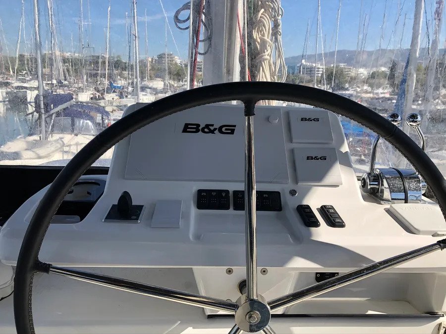 Lagoon 50 — photo 4