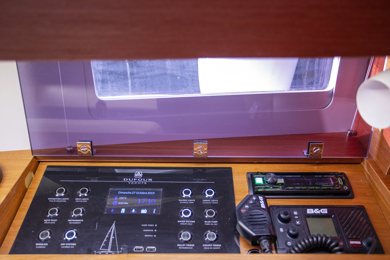 Dufour 360 GL - 3 cab. — photo 11