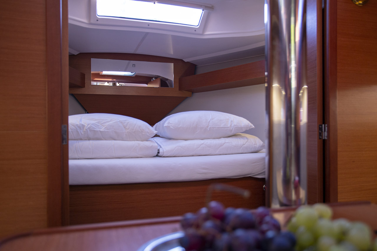 Dufour 360 GL - 3 cab. — photo 13