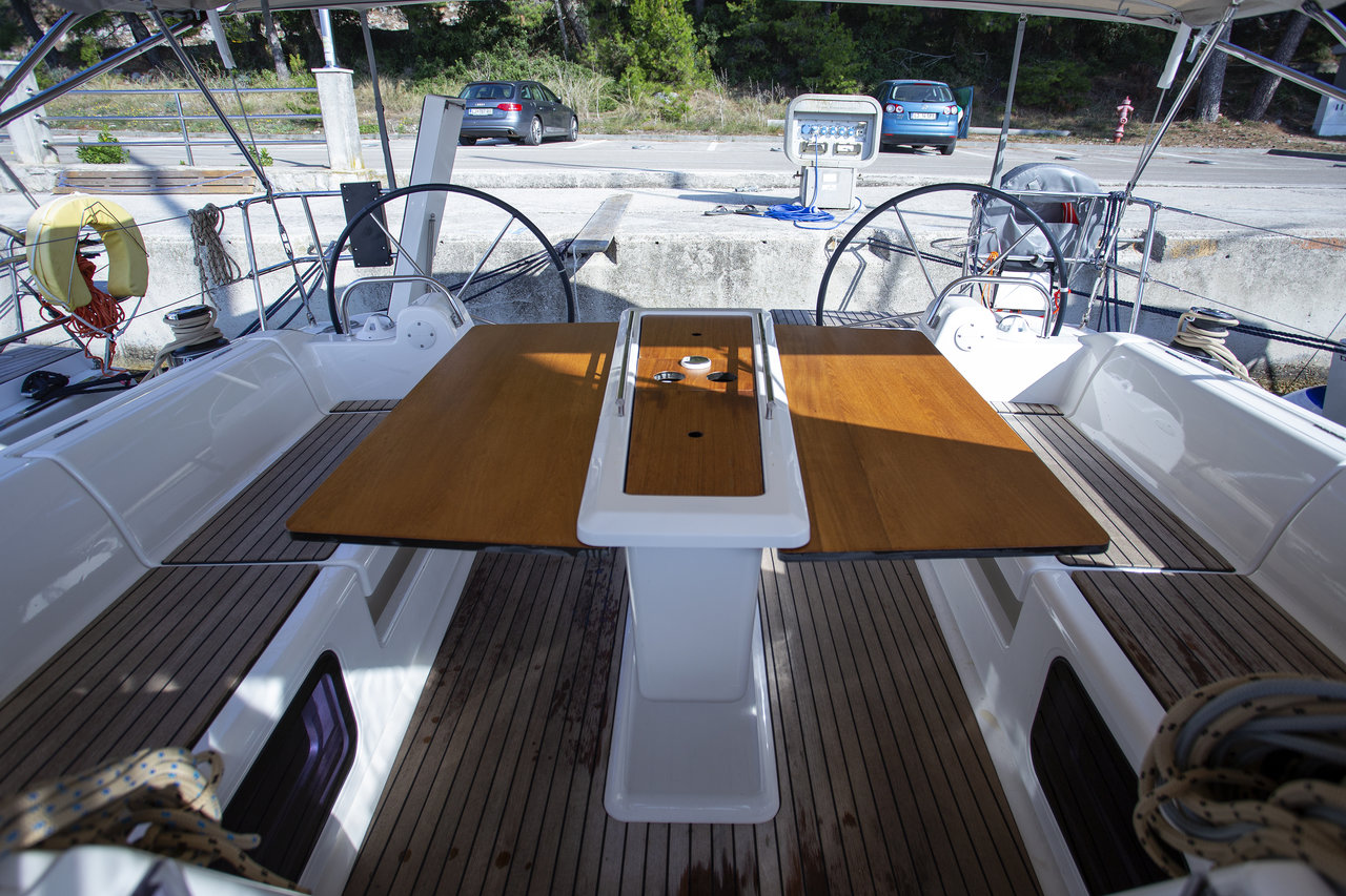 Dufour 412 GL — photo 11