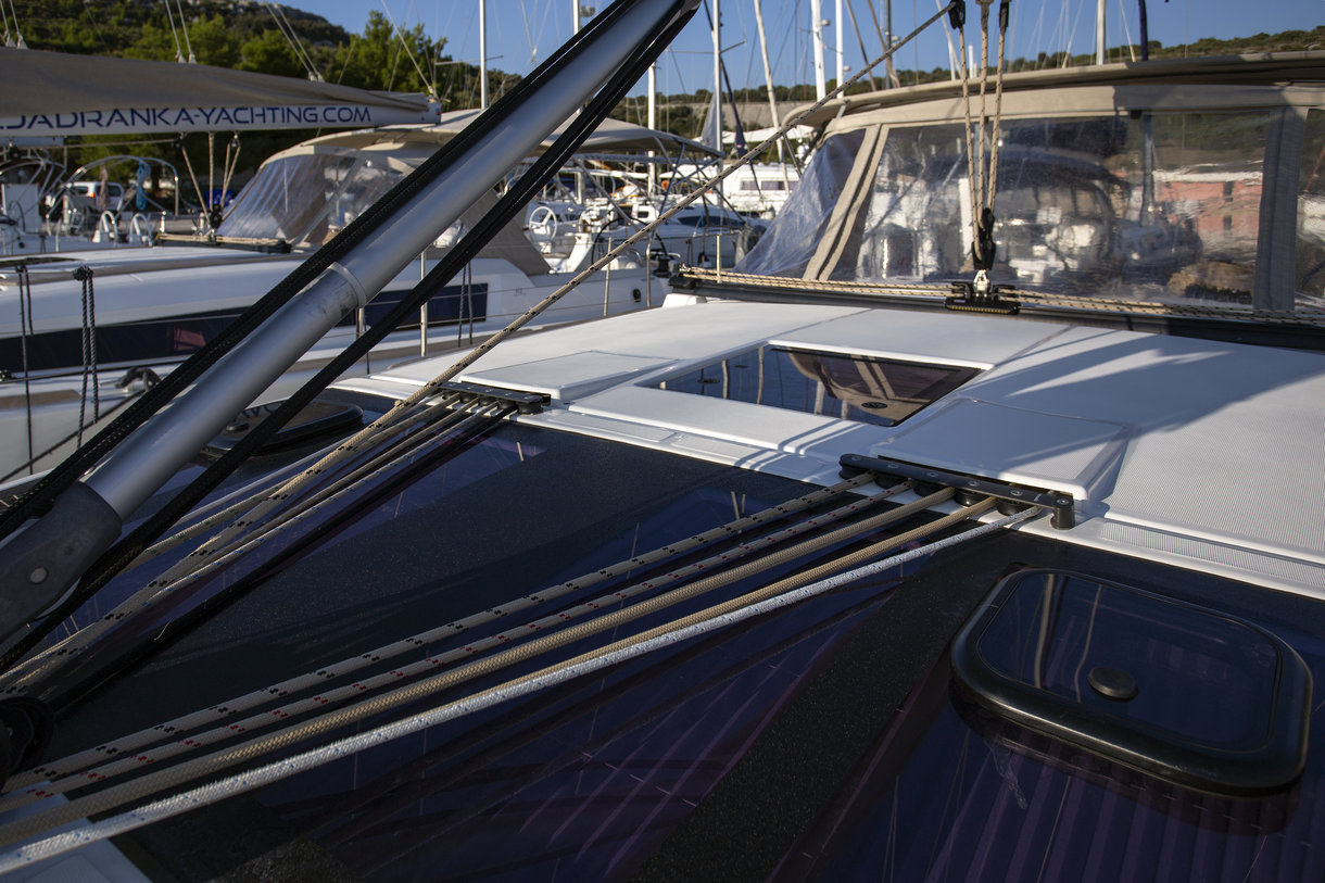 Dufour 430 GL — photo 13