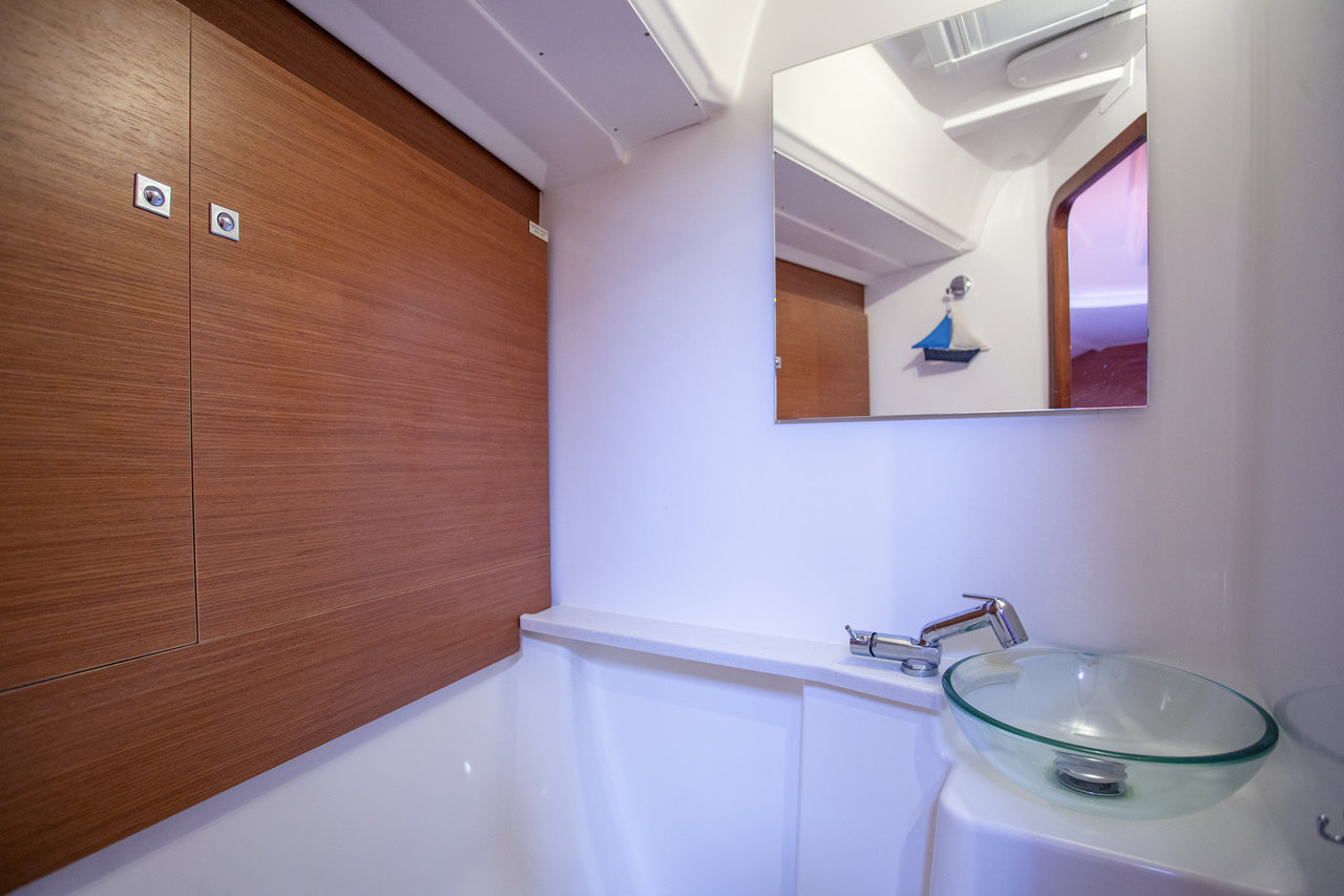 Dufour 460 GL — photo 28