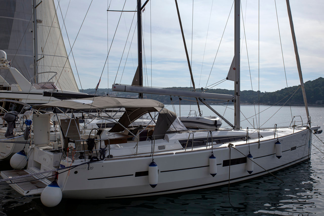 Dufour 520 GL — photo 1